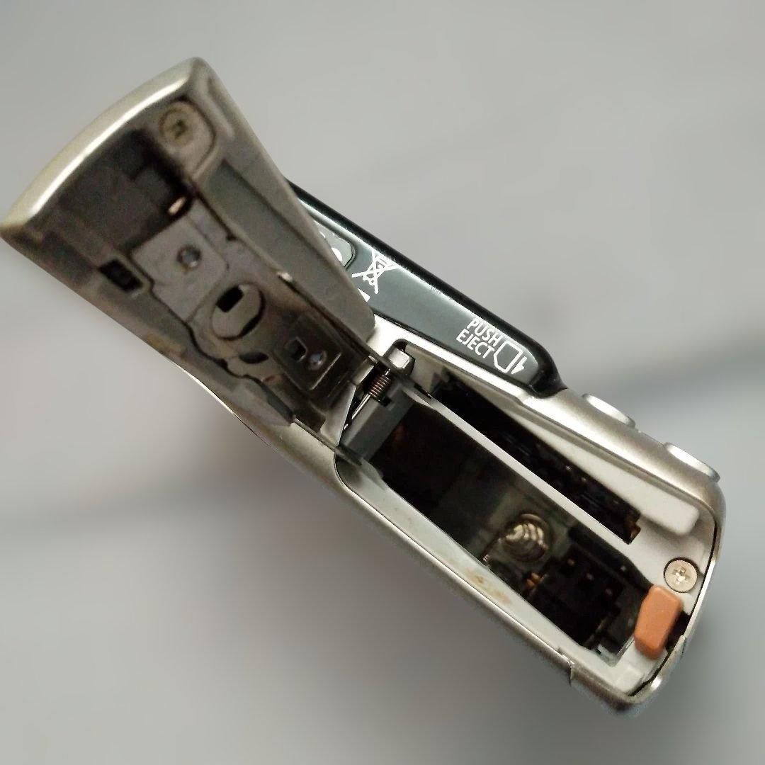 Canon IXY DIGITAL 800IS　シルバー