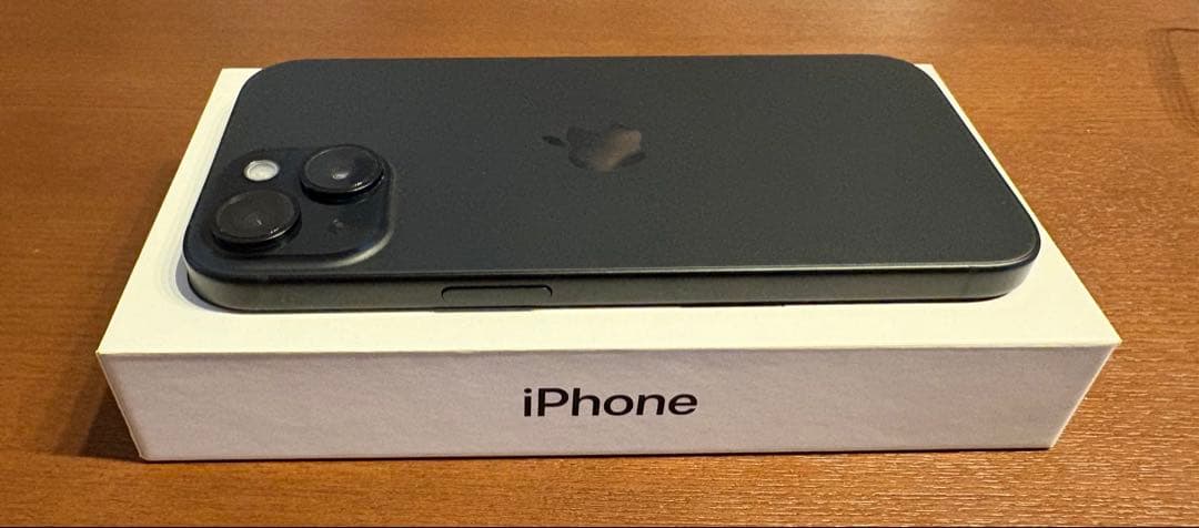 超美品 iPhone 15 128GB ブラック