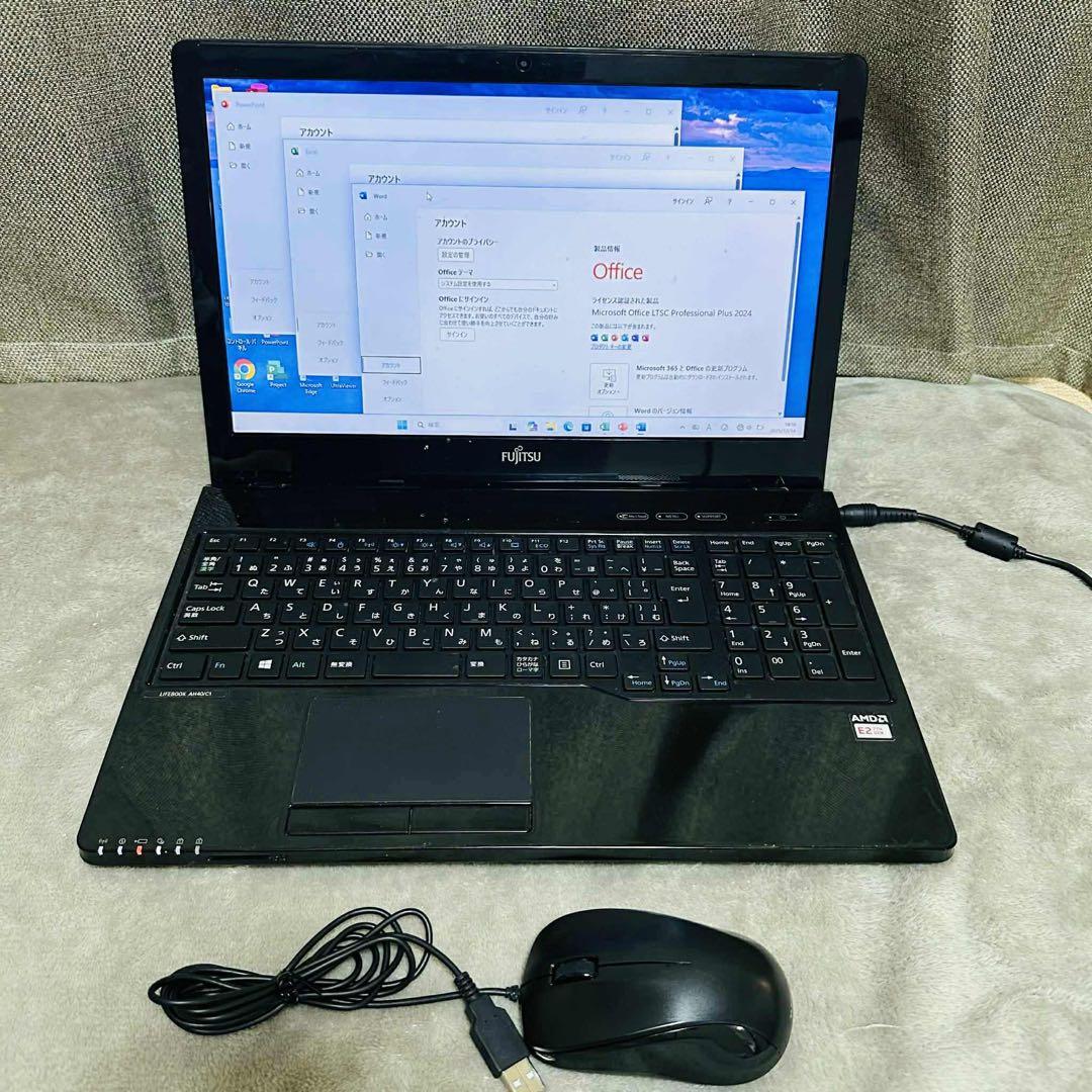 S198 Fujitsuノートパソコン WEBカメラSSD高速Windows11