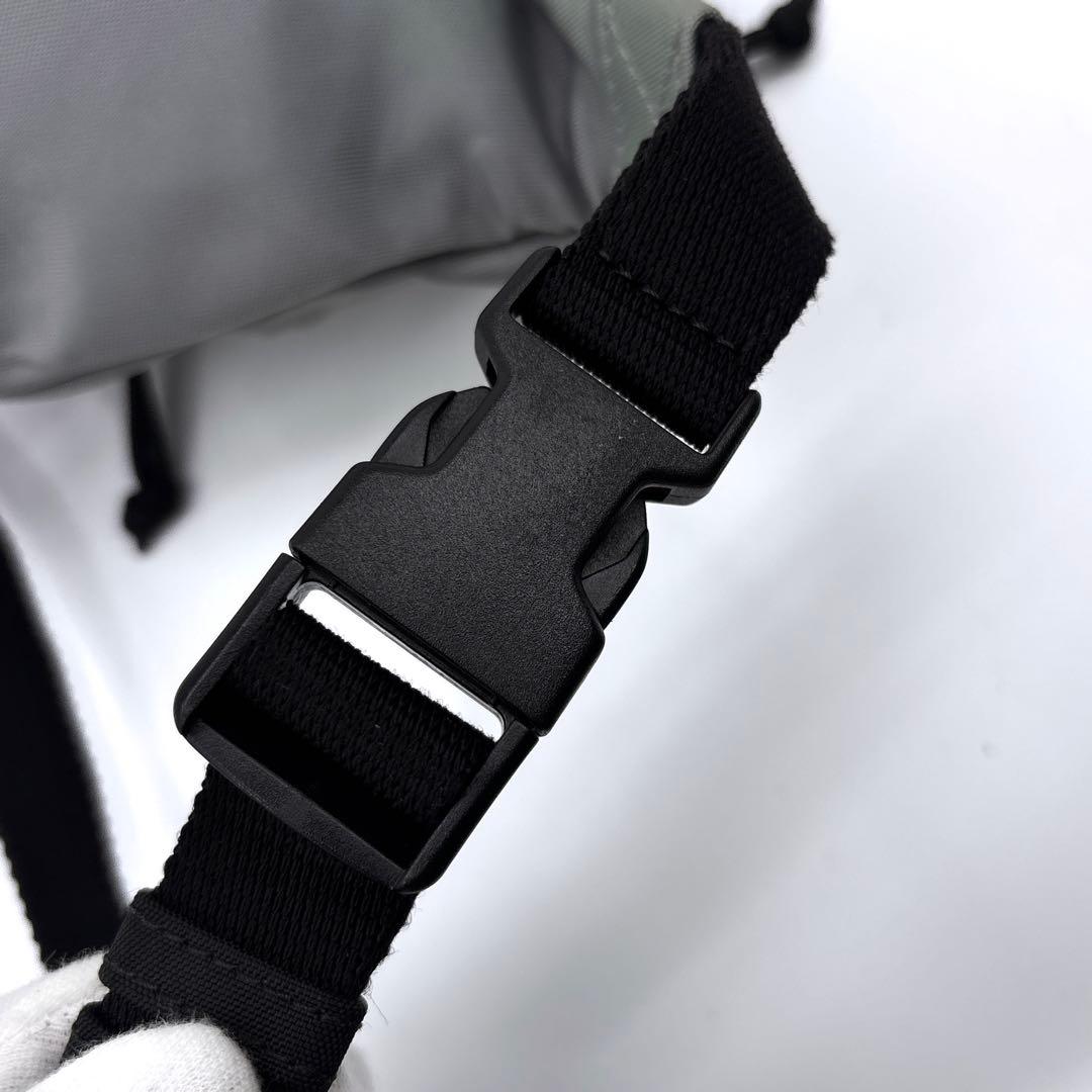 【高級】BALENCIAGA バレンシアガ ボディバッグ ウエストポーチ　ロゴ