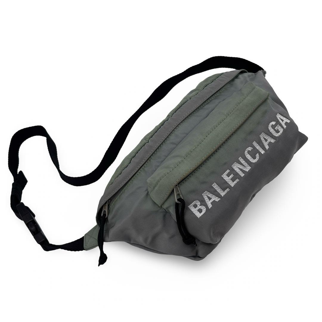【高級】BALENCIAGA バレンシアガ ボディバッグ ウエストポーチ　ロゴ