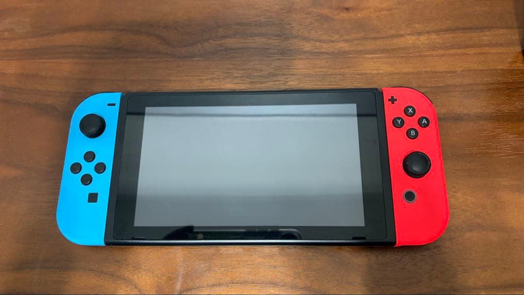 Nintendo Switch 本体+周辺機器　多言語対応