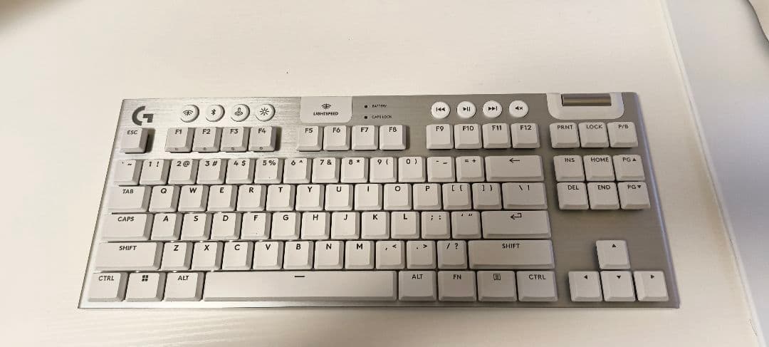 Logicool G915 X US配列　ホワイト