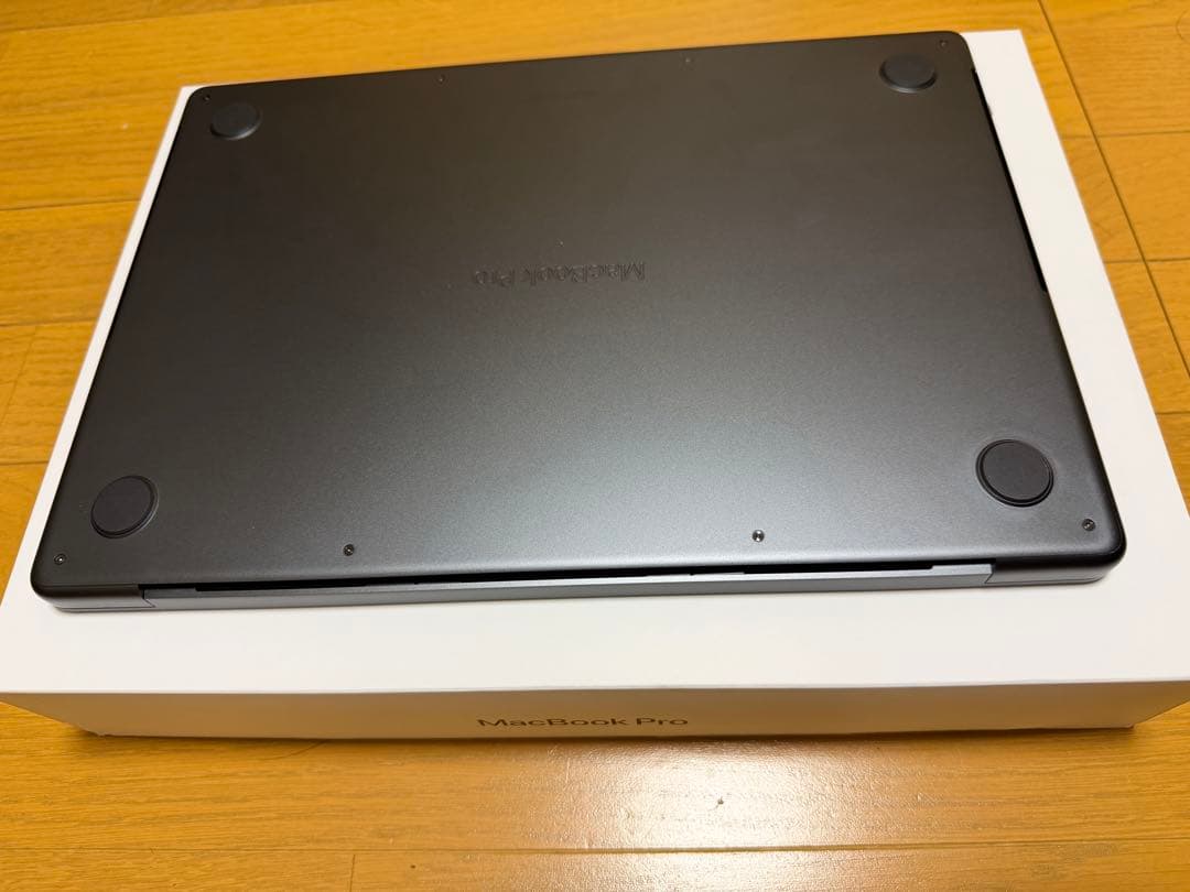 MacBook Pro M4 pro メモリ24GB ストレージ1TB