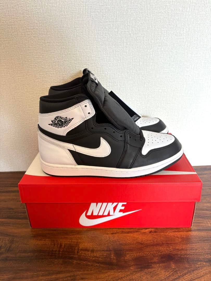 NIKE エアジョーダン1 レトロ ハイ OG ブラック ホワイト 28cm