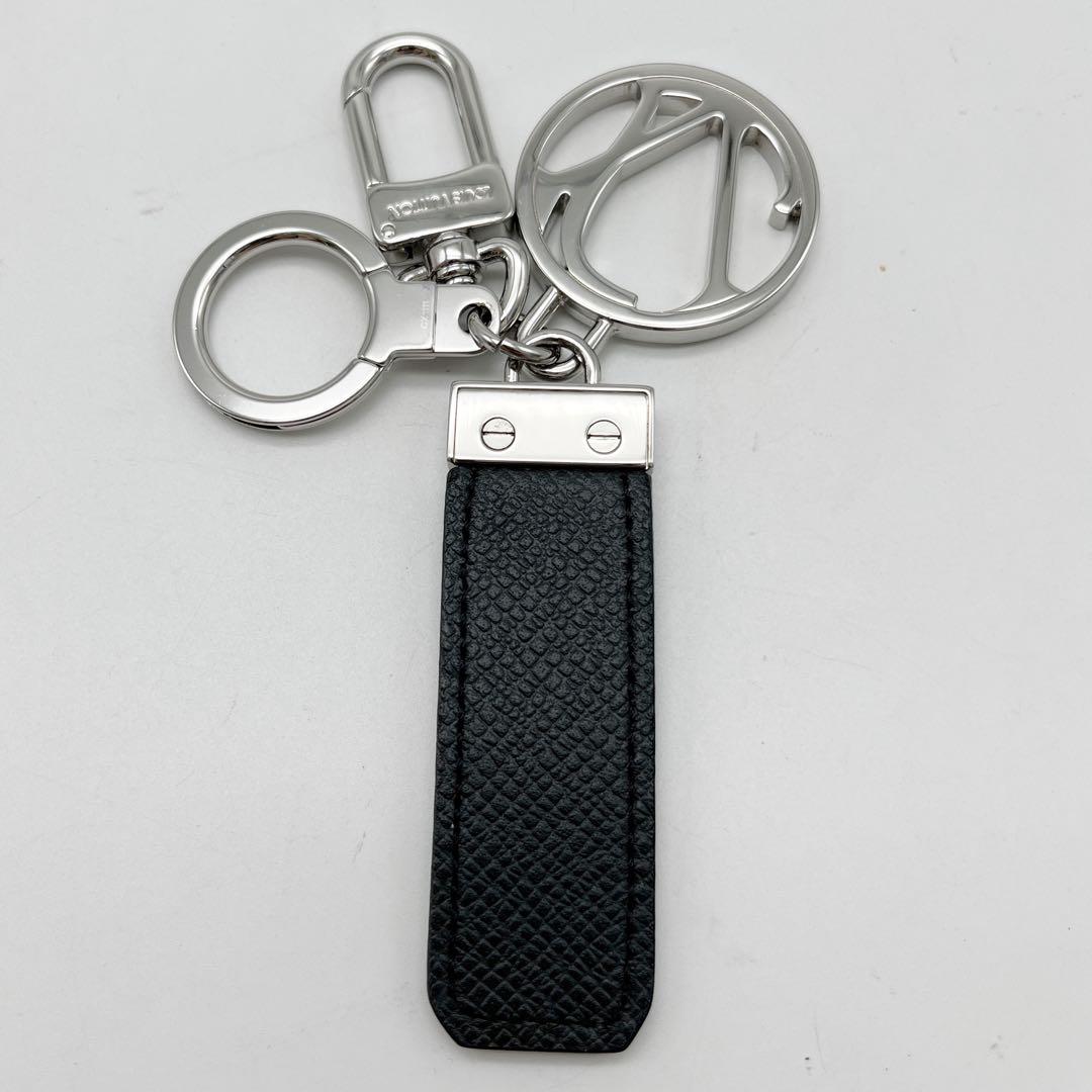 ルイヴィトン ポルトクレ クラブ タイガ グラシエ キーホルダー LVクラブ