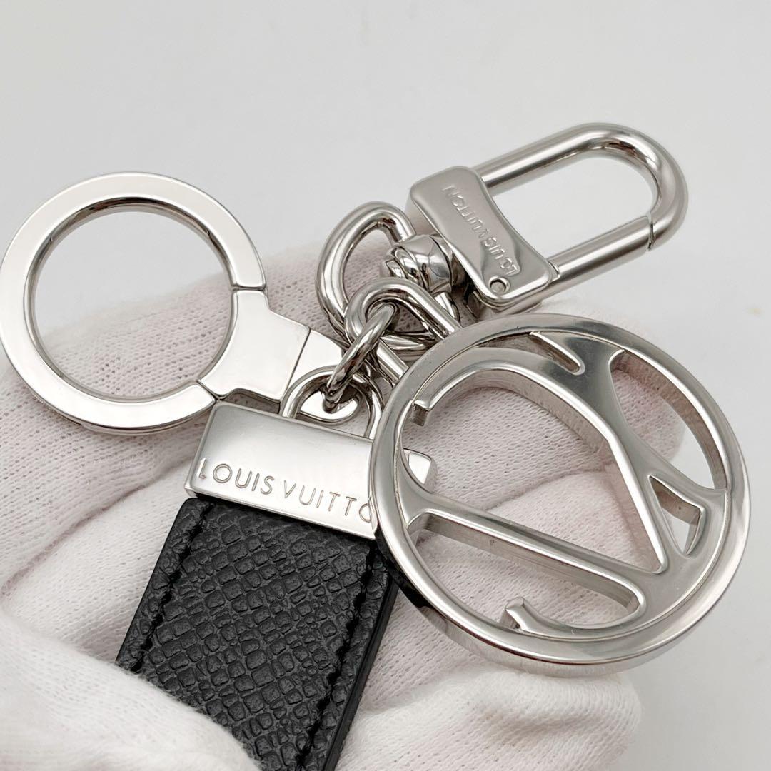 ルイヴィトン ポルトクレ クラブ タイガ グラシエ キーホルダー LVクラブ