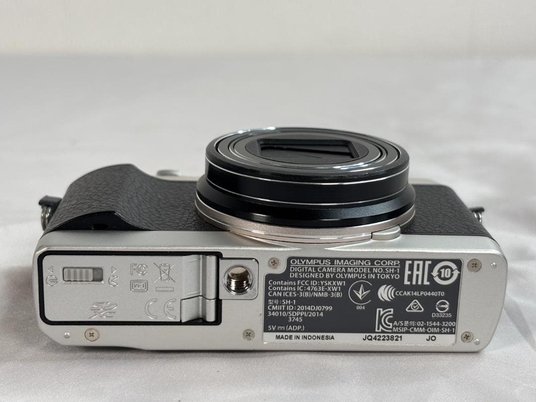 OLYMPUS オリンパス STYLUS WiFi SH-1 コンデジ