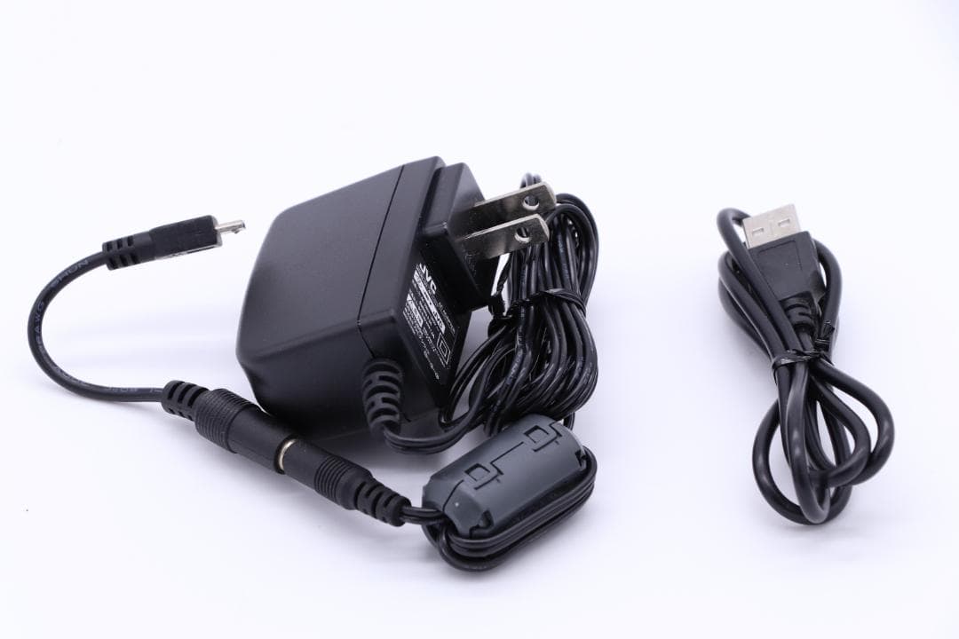 JVC ビデオカメラ EverioR エブリオ GZ-RX600-W