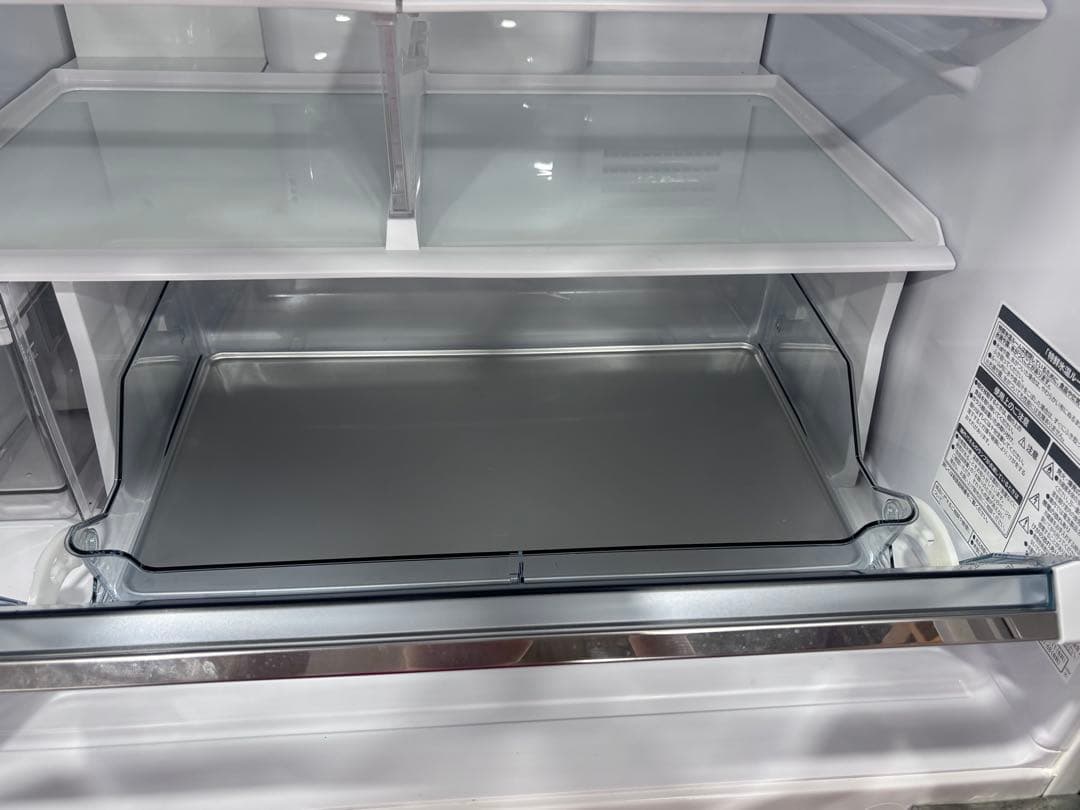 T10 HITACHI 4ドア冷蔵庫 ホワイト 520L (2020年製)