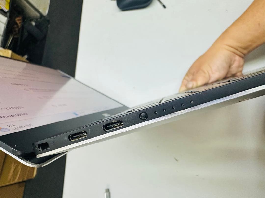 10. i5第8世代超薄型DELL12型Windows11ノートパソコンP82G