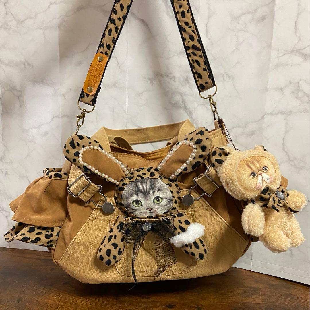 k*☆様 コヤンイサムチョン【デニムリメイク バッグ】 猫ちゃんバッグ