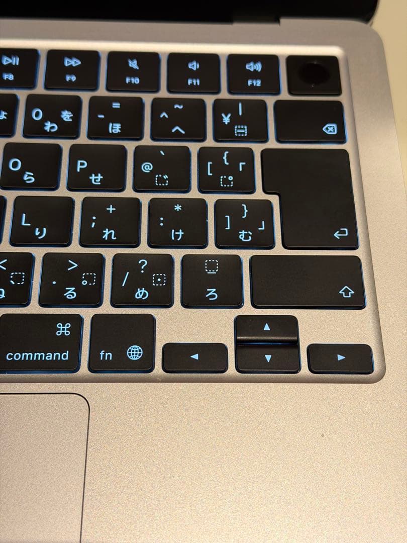 ほぼ新品MacBook Air 2025 M4 32GB JIS