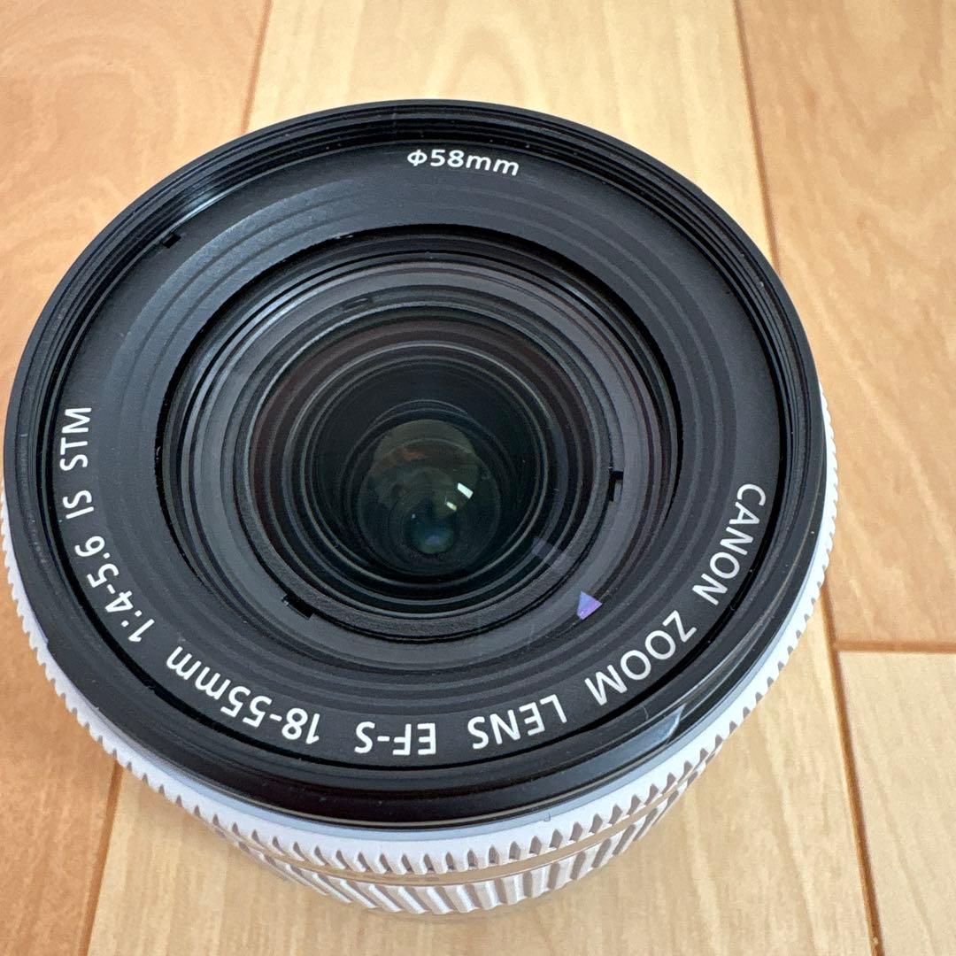 Canon EOS Kiss X10 レンズキット　シルバー