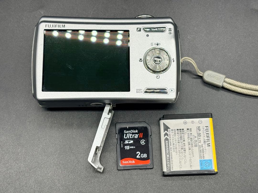 FUJIFILM FINEPIX F100fd コンパクトデジタルカメラ