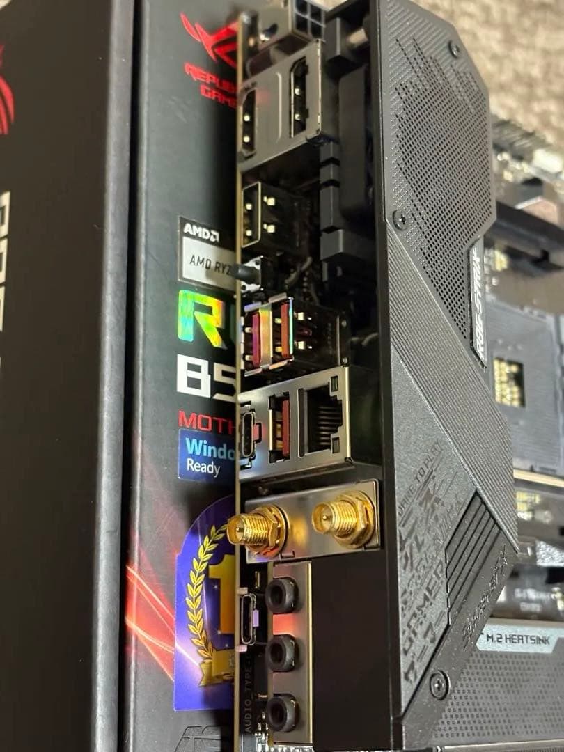 マザーボード AM4 ROG STRIX B550-I GAMING Mini-ITX