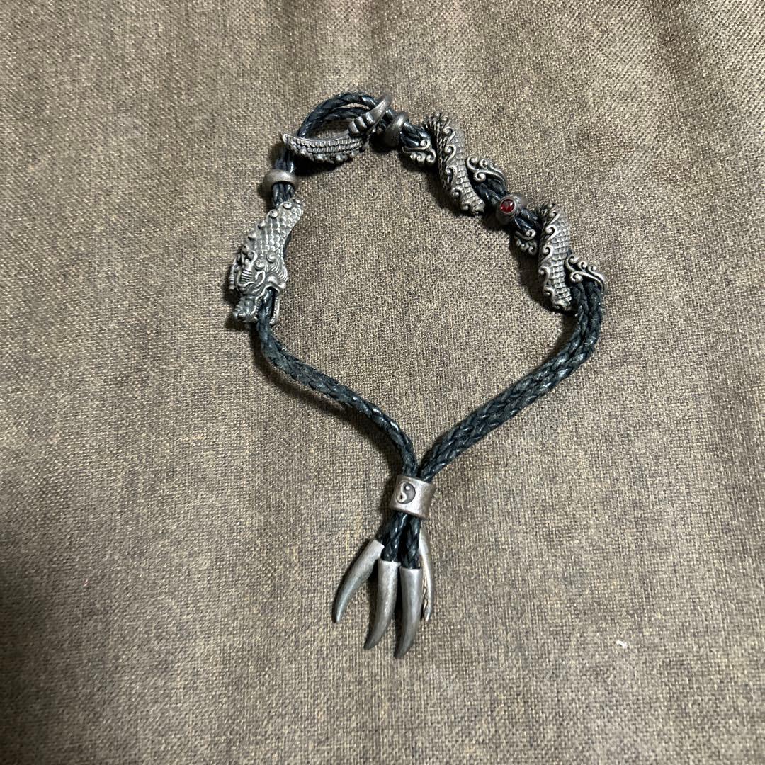 ドラゴンモチーフ レザー ブレスレット