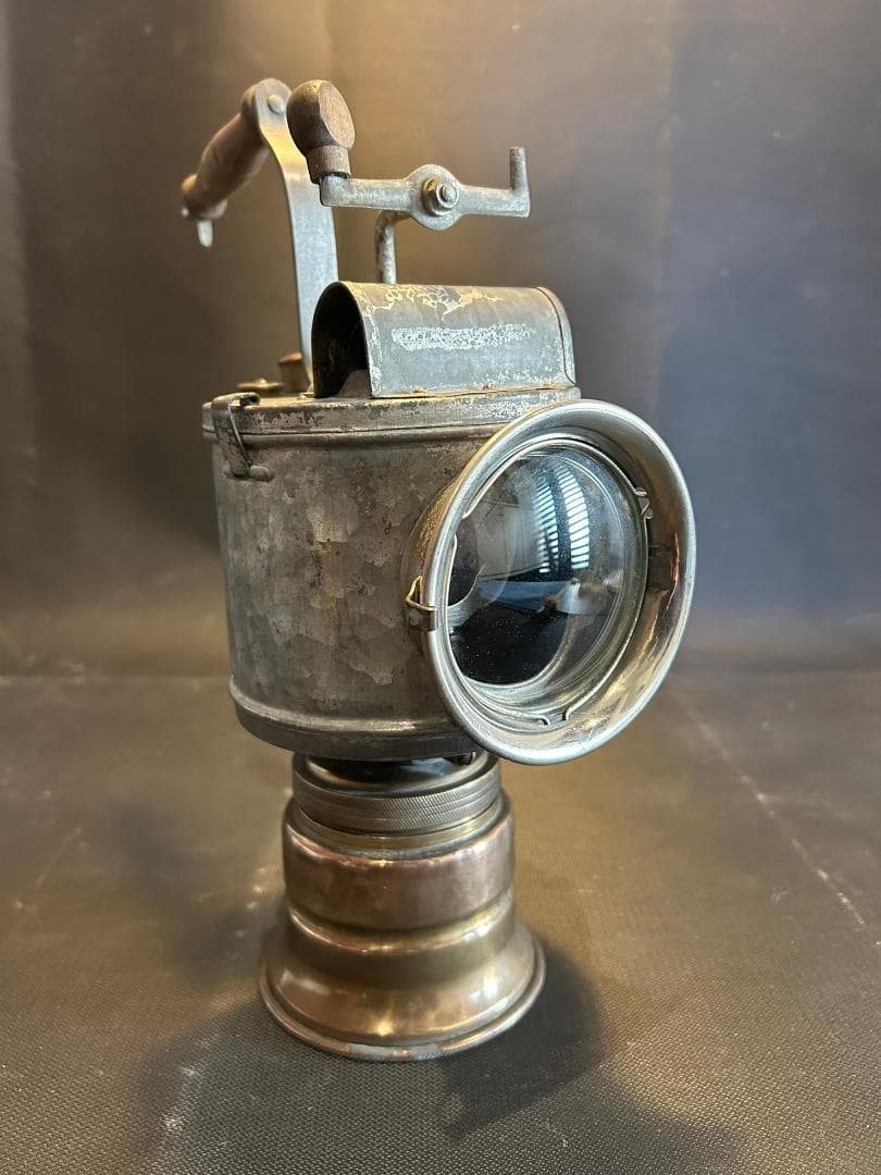 カーバイトランプ実機 磯村産業 みつびし信号燈