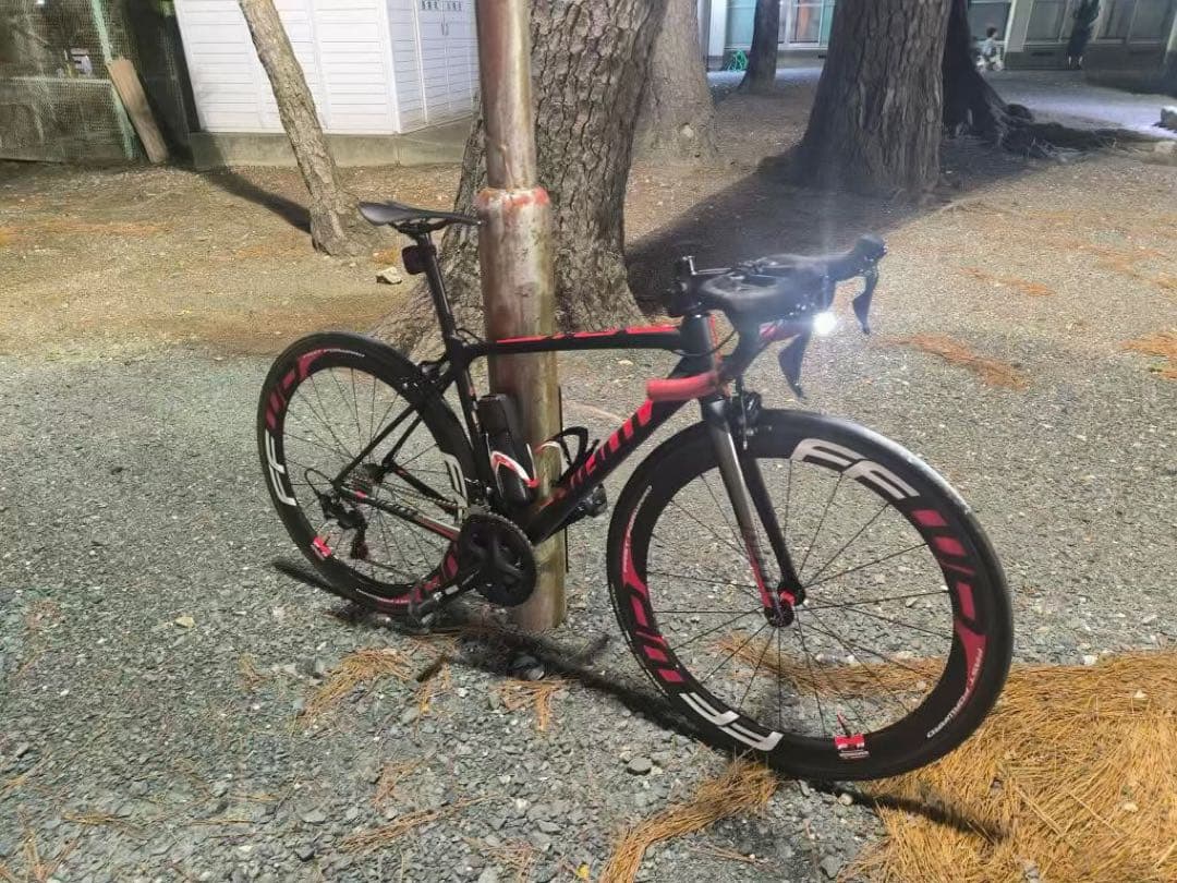 FAST FORWARD F6R カーボンホイール　ホイールバック付