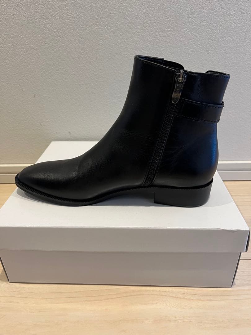 【最終価格】ダイアナ　サイドゴアスクエアトゥショートブーツ