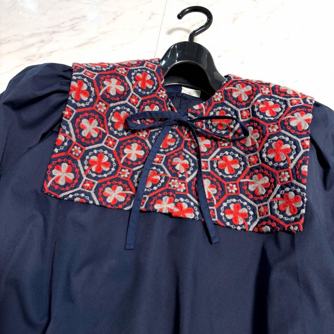 【新品タグ付き】ロージーモンスター クローバー エンブロイダリーカラー ブラウス