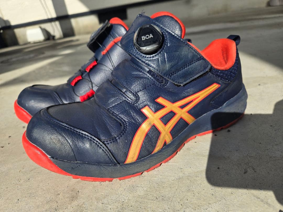 美品　アシックス　安全靴　ウィンジョブ CP307 BOA 紺金　27.0cm