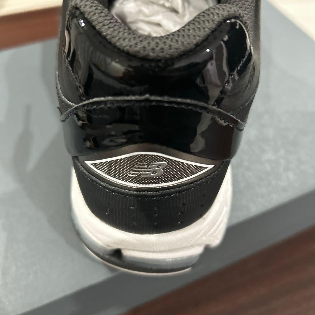 ニューバランス 2002R ブラック 27.0センチ