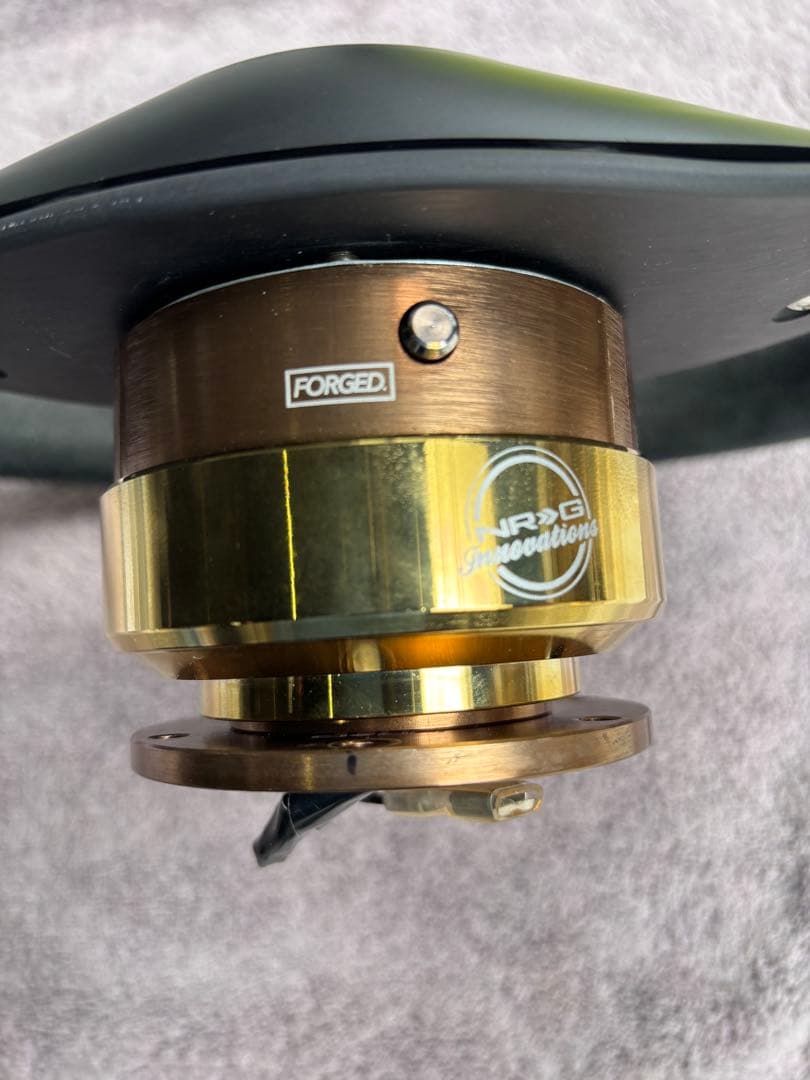 モモステアリング35パイ NRGクイックリリース付