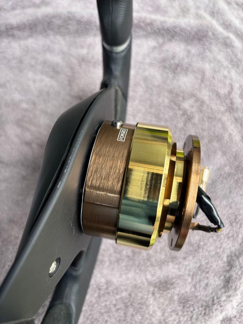 モモステアリング35パイ NRGクイックリリース付