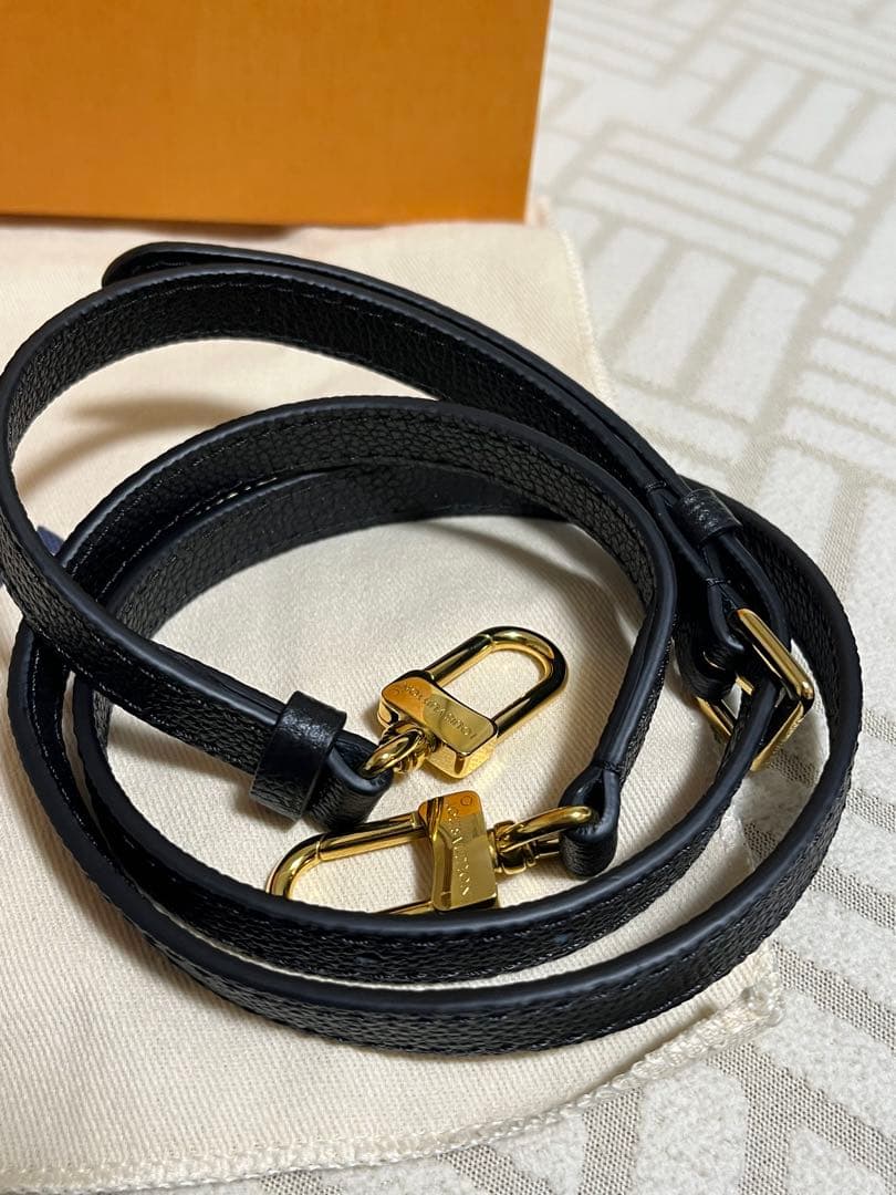 新品同様　美品　ルイヴィトン　モノグラム アンプラント　 オンザゴー　PM