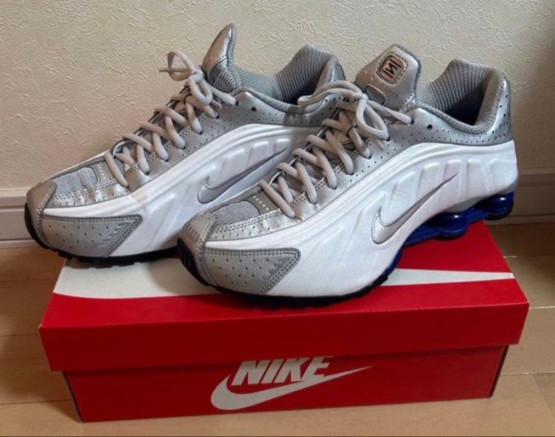 【最安値】NIKE SHOX R4