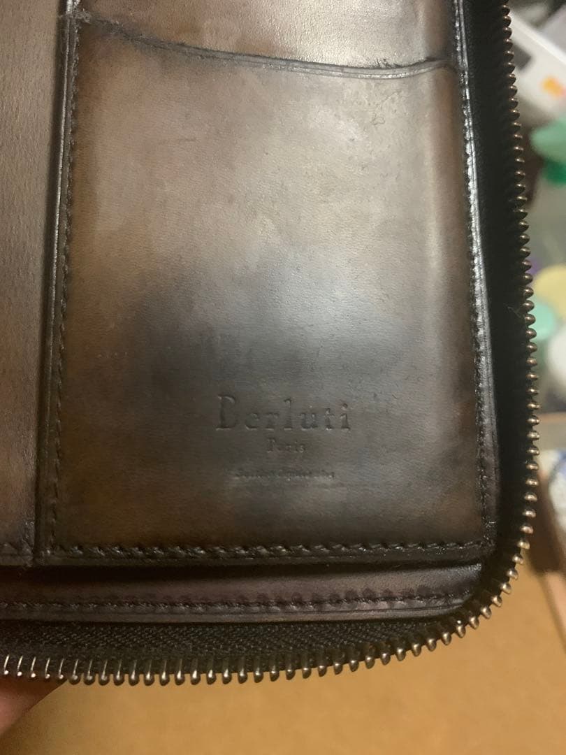 ベルルッティ長財布