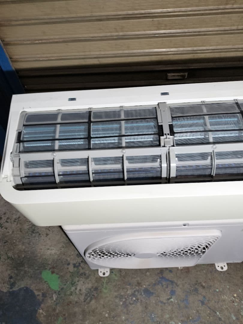 即*須様 ◆直接引き取り限定◆TOSHIBA　RAS-E225RT(W) 201