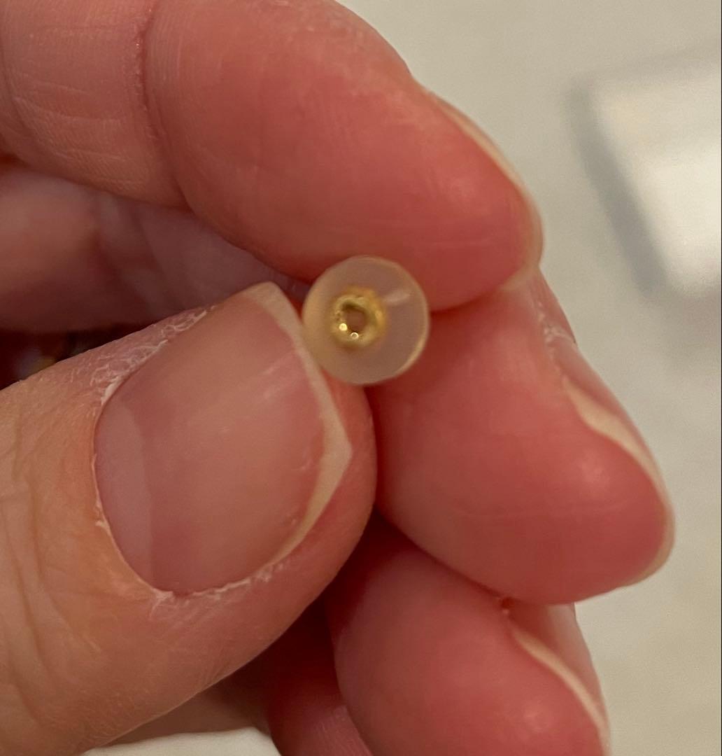 Bijou de M ミニミツバチピアス　ペリドット