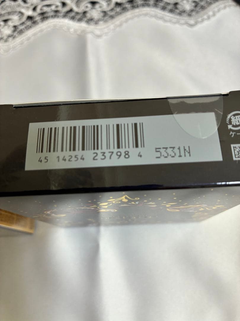 クレドポーボーテタンクッションエクラルミヌ限定ケース付オークル10 新品未開封