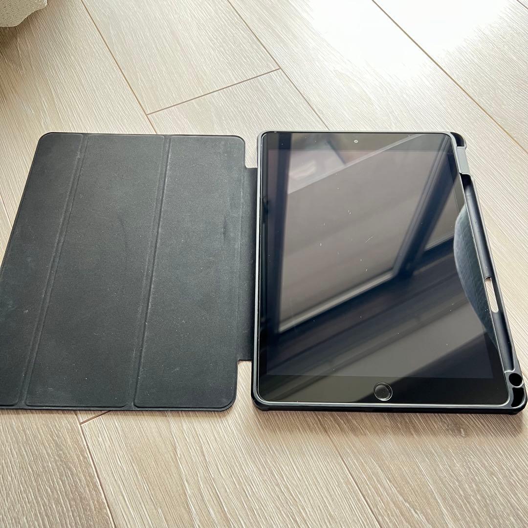 Apple iPad 第9世代64GB バッテリー容量100% +ブラックカバー