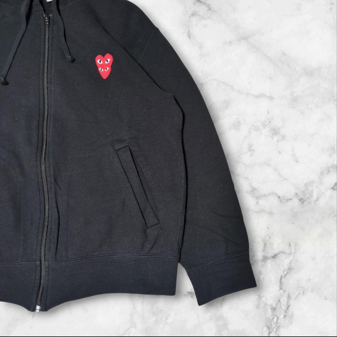 PLAY COMME des GARCONS ジップアップパーカー ハートパッチ