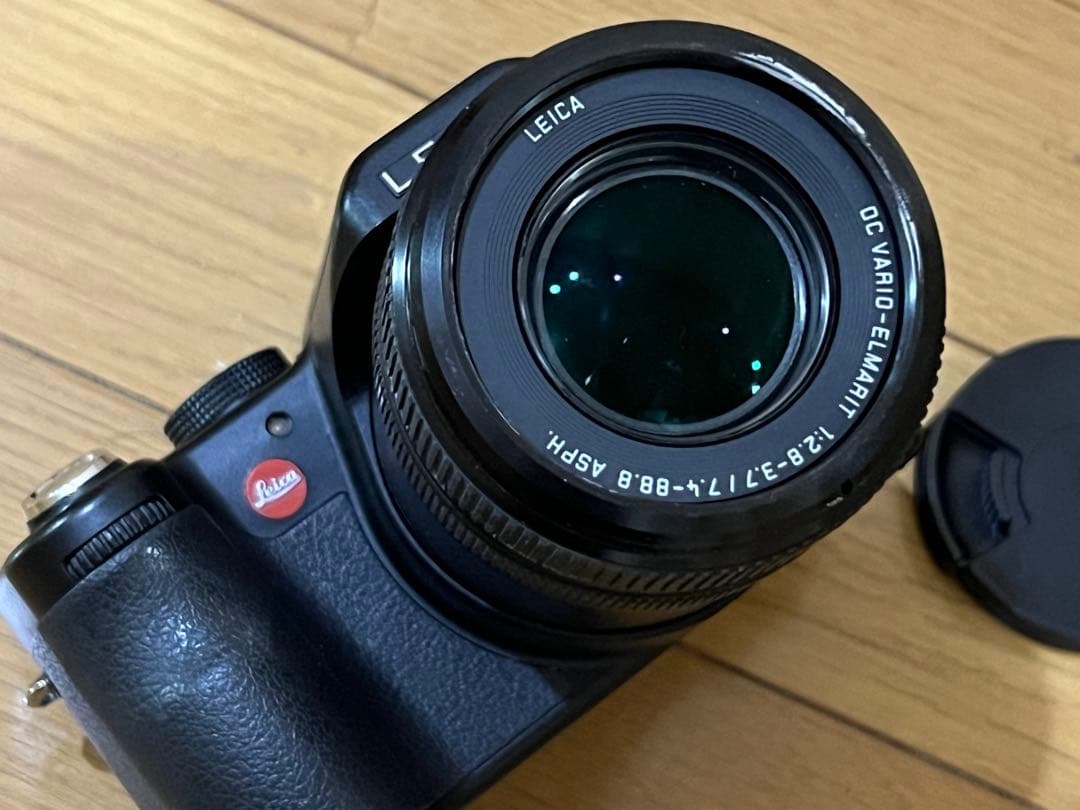 ライカ LEICA V-LUX1