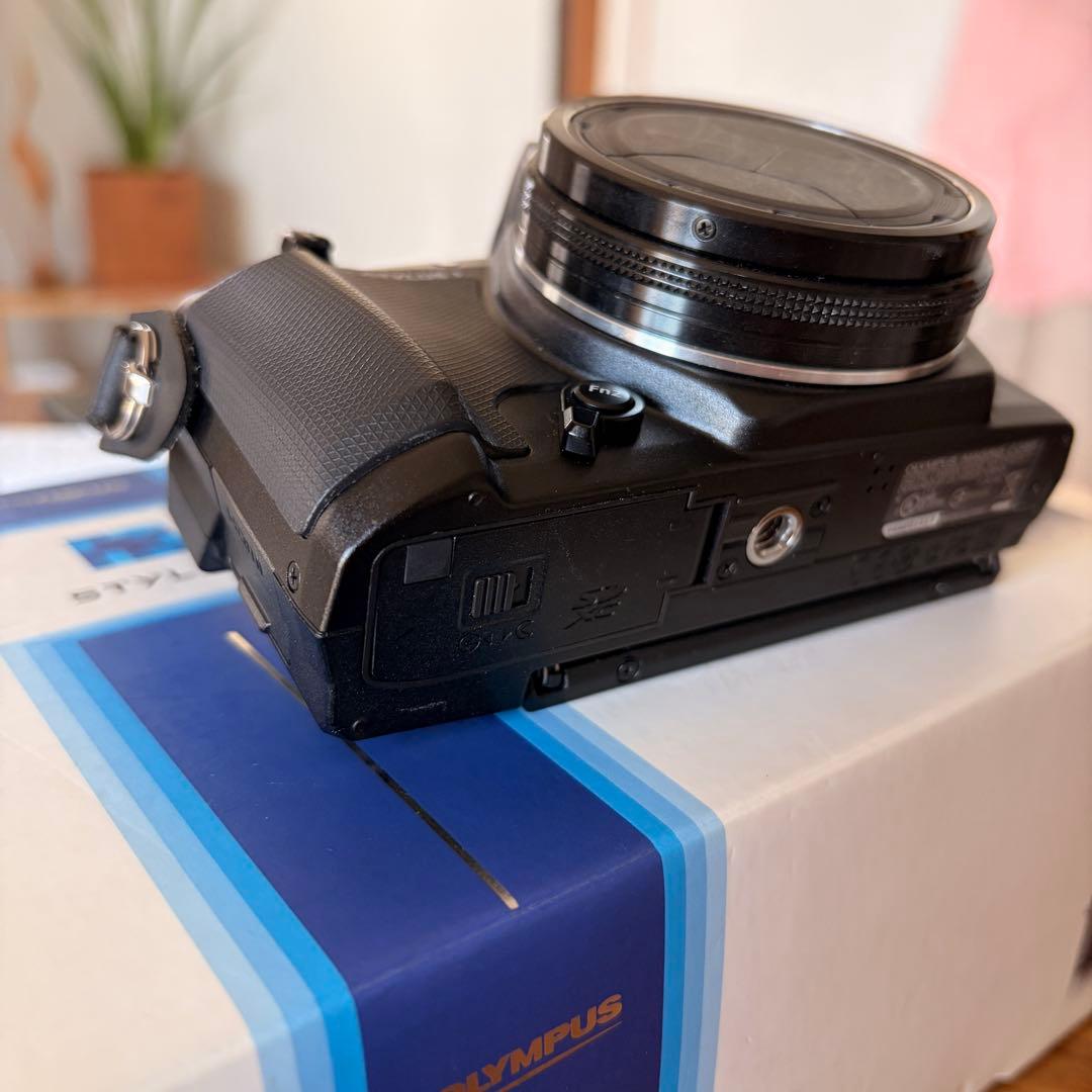 限定値引き【美品】OLYMPUS STYLUS1 F2.8 EVF コンデジ