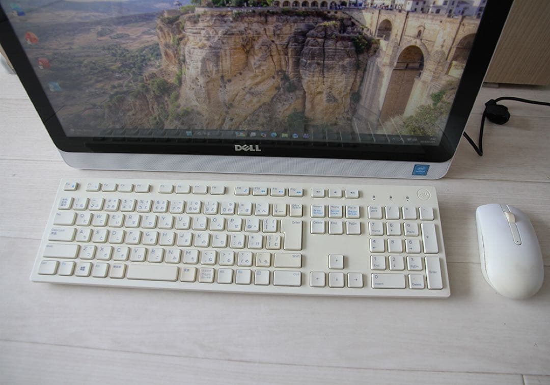 DELL 20インチ 一体型パソコン Windows11 Office2021