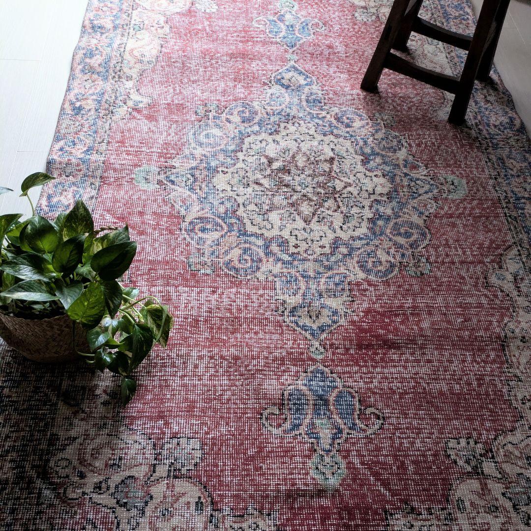 128×221 メダリオンシャビーレッド　トルコヴィンテージラグ