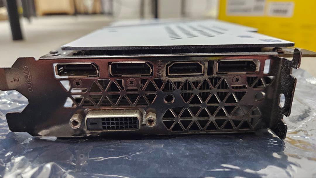 GPU GeForce® GTX 1080 Ti<SOYAさん専用>