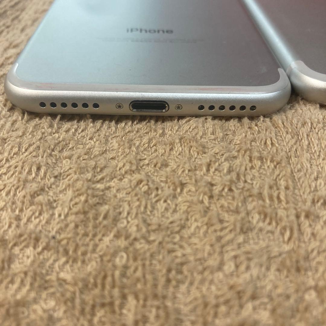 にんにん　iPhone7 32GBシルバー