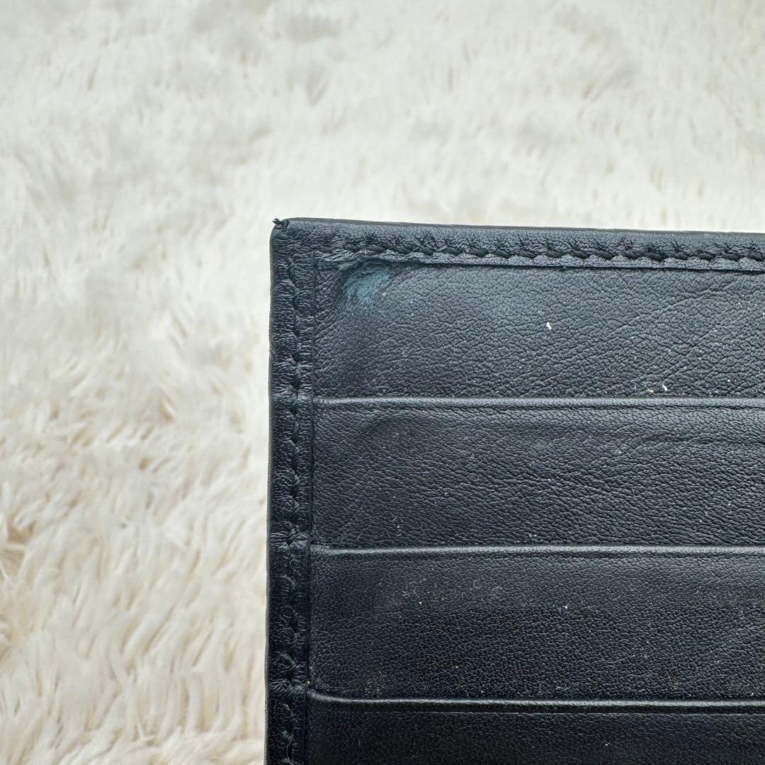 ✨美品✨グッチ　長財布　二つ折り財布　GG柄 ロゴプレート　レザー　黒