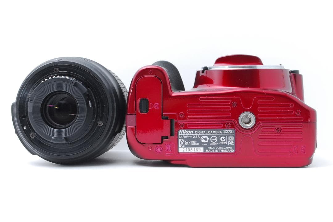 【新品級ショット数：２２１８枚】Nikon D3200　スマホ転送　希少　レッド
