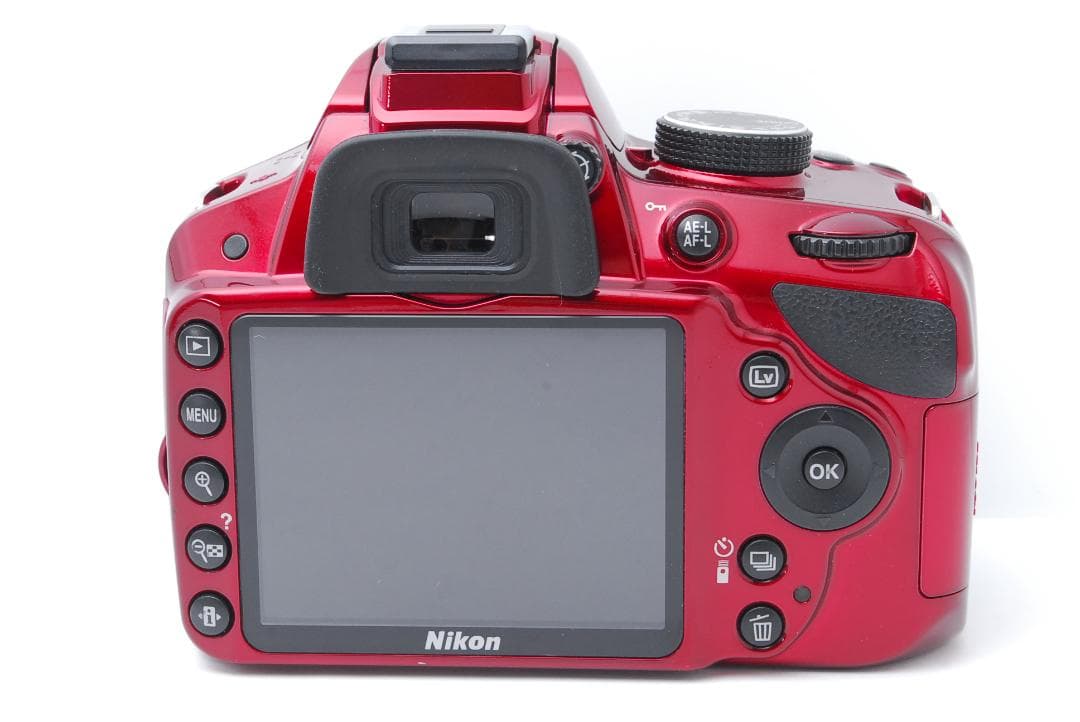 【新品級ショット数：２２１８枚】Nikon D3200　スマホ転送　希少　レッド