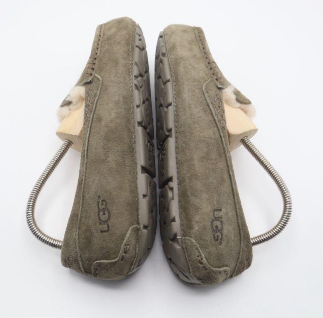 新品同様　UGG モカシン　アンスレー　Ansley カーキ