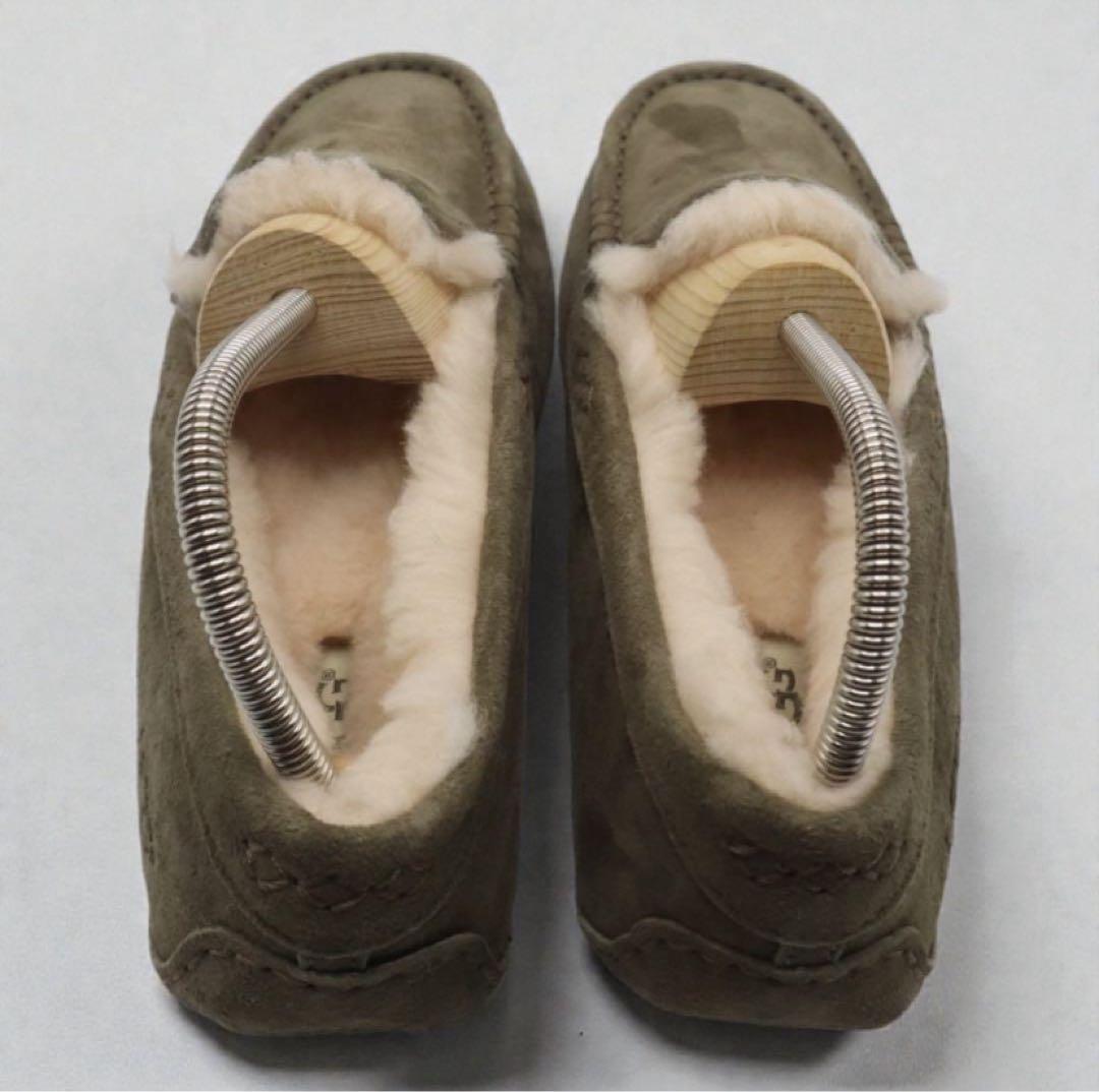 新品同様　UGG モカシン　アンスレー　Ansley カーキ