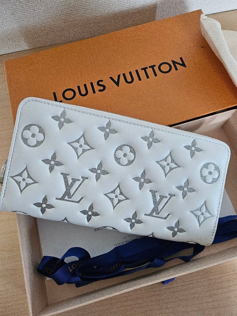 新品未使用✨ルイヴィトン ジッピーウォレット skiコレクション✨完売品