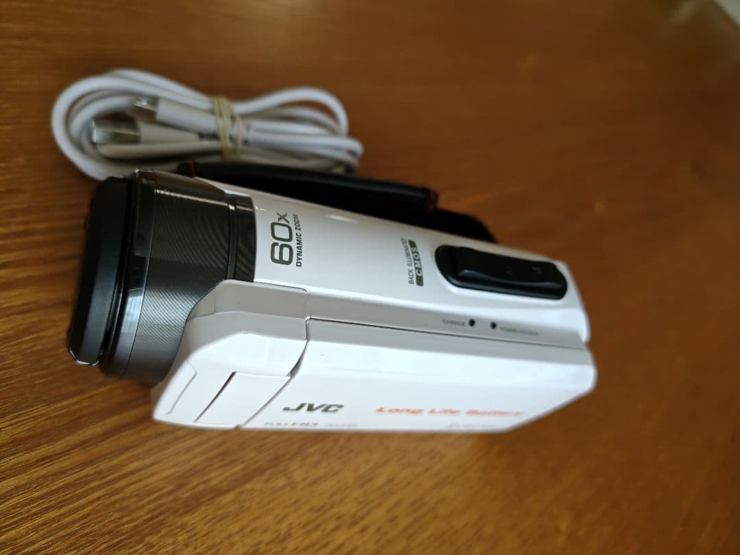 JVC ビデオカメラ本体 60倍ズーム【GZ-F55Ｋ-W】